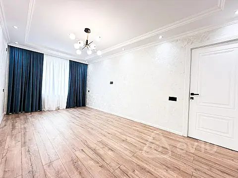Kirayə verilir 3 otaqlı köhnə tikili 72 m²