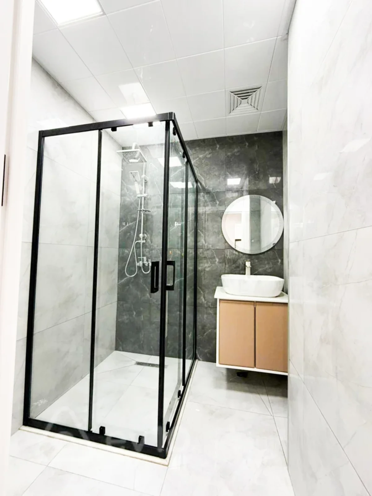 Kirayə verilir 3 otaqlı köhnə tikili 72 m²