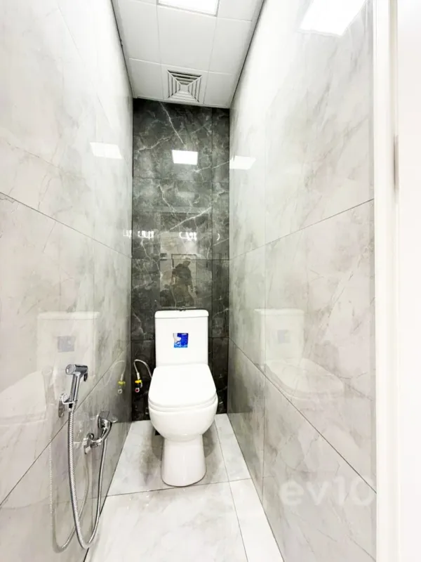 Kirayə verilir 3 otaqlı köhnə tikili 72 m²