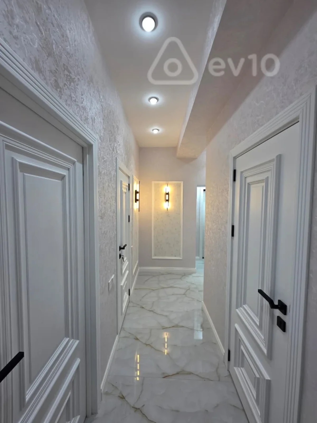 Kirayə verilir 2 otaqlı yeni tikili 75 m²