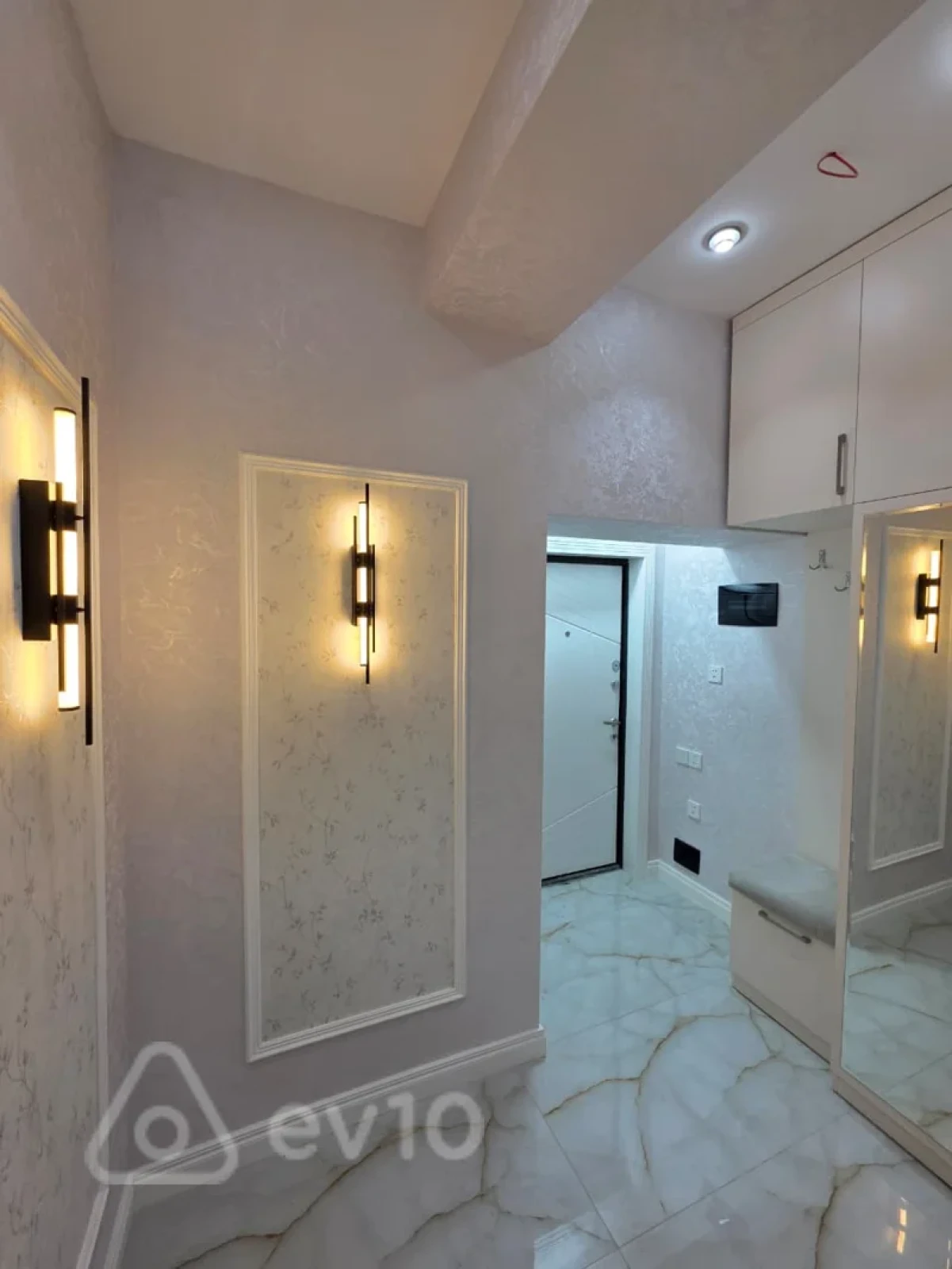 Kirayə verilir 2 otaqlı yeni tikili 75 m²