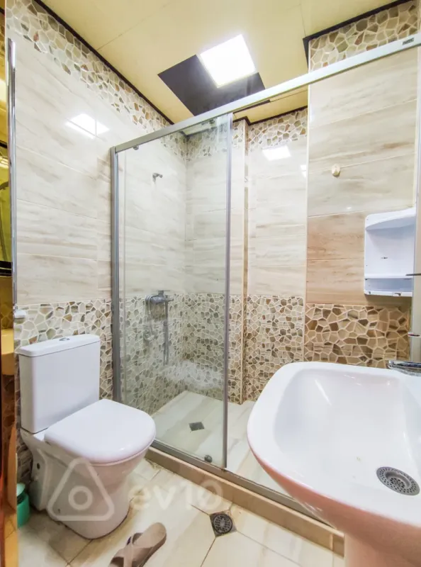 Kirayə verilir 2 otaqlı yeni tikili 75 m²