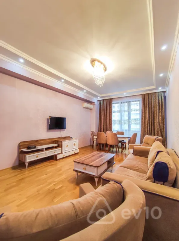 Kirayə verilir 2 otaqlı yeni tikili 75 m²