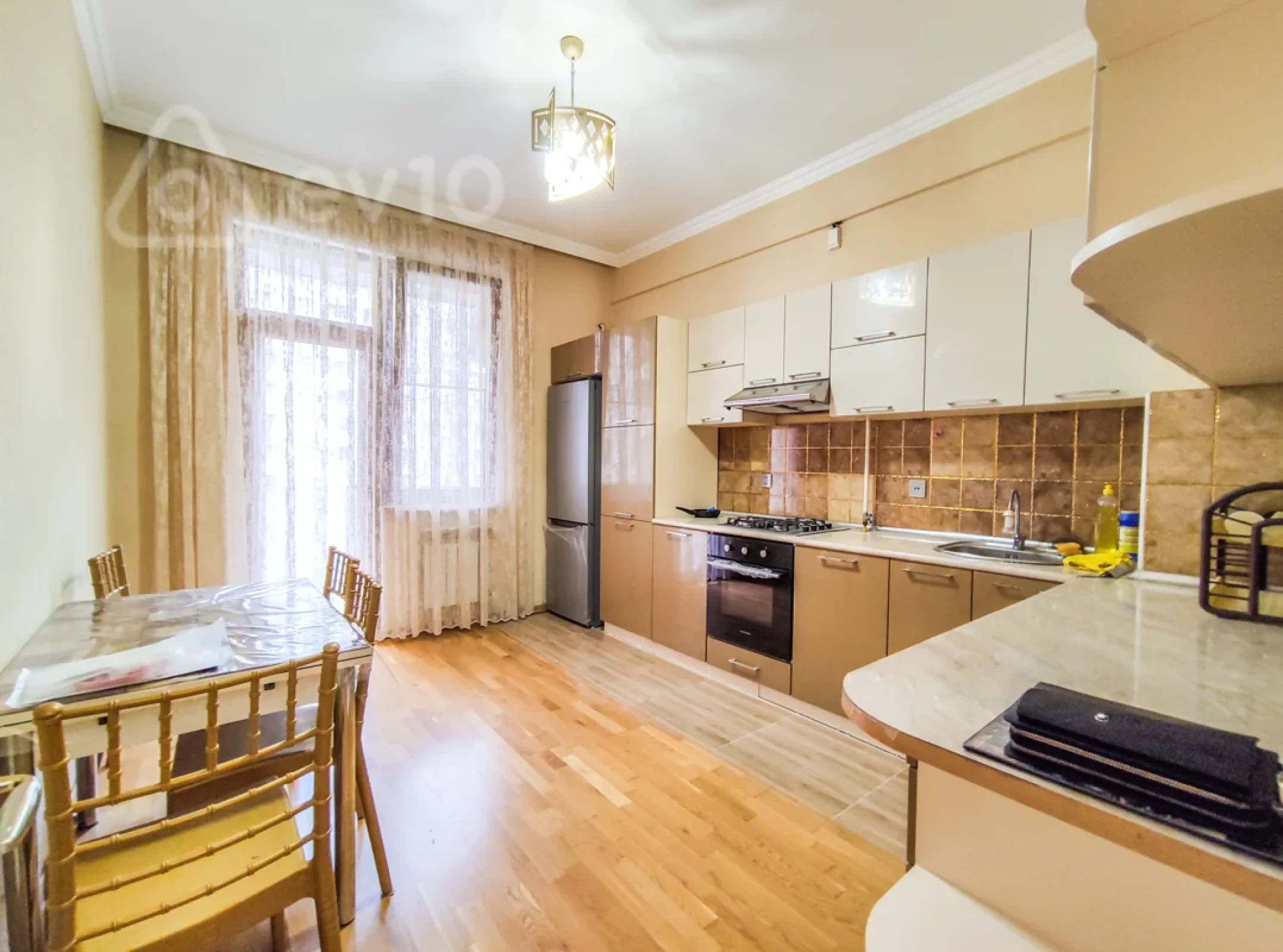 Kirayə verilir 2 otaqlı yeni tikili 75 m²