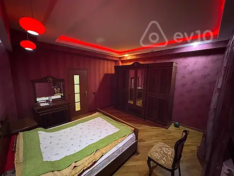 Kirayə verilir 3 otaqlı yeni tikili 100 m²