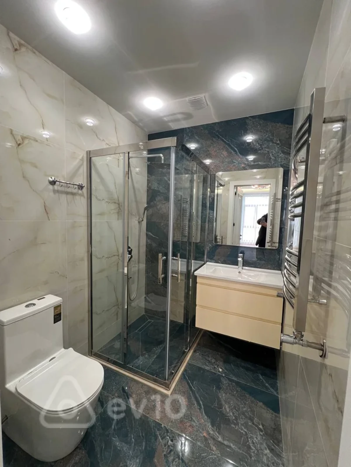 Satılır 4 otaqlı yeni tikili 137 m²