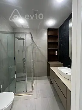 Satılır 4 otaqlı yeni tikili 137 m²