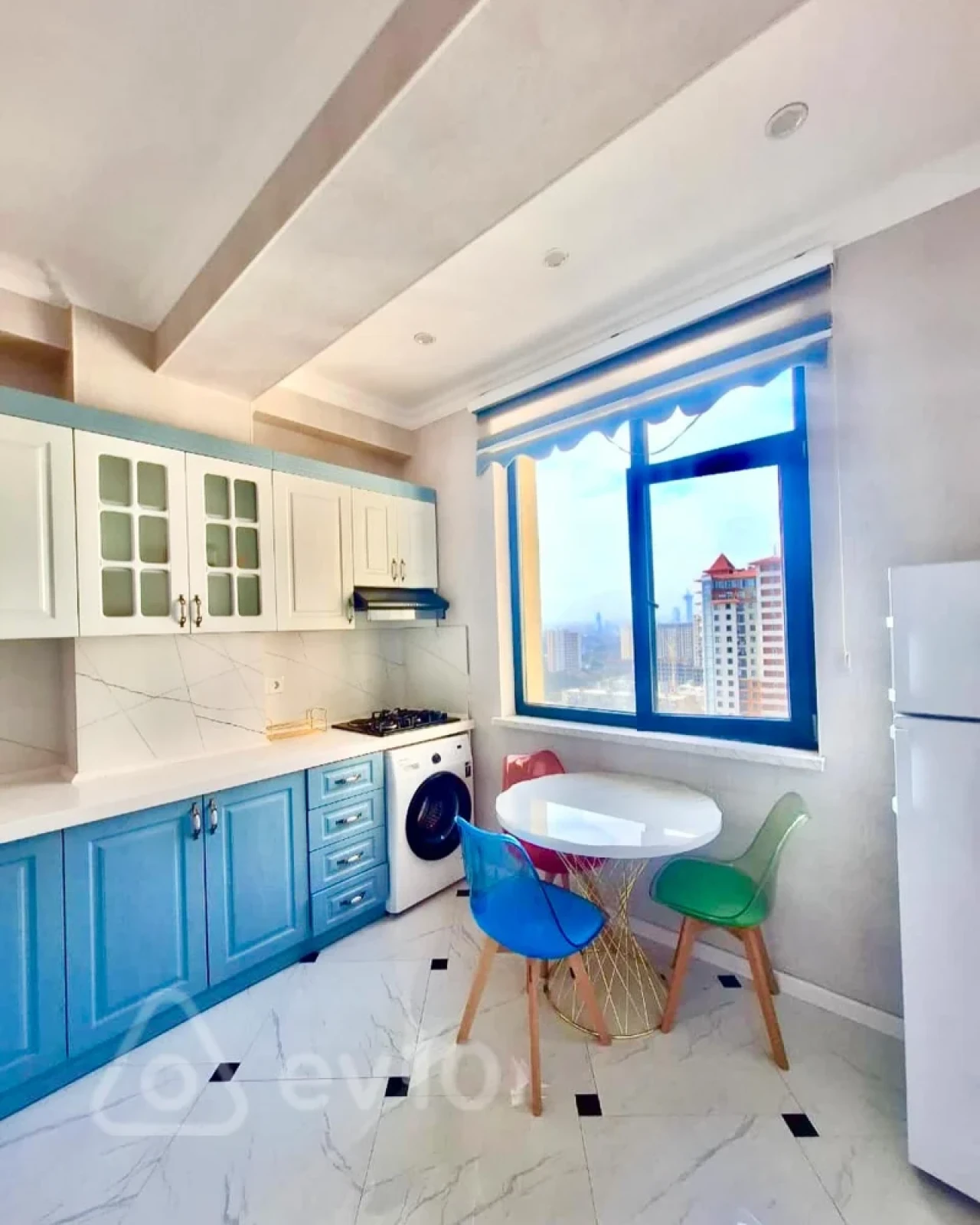 Kirayə verilir 2 otaqlı yeni tikili 70 m²