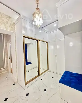 Kirayə verilir 2 otaqlı yeni tikili 70 m²
