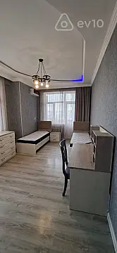Kirayə verilir 3 otaqlı yeni tikili 100 m²