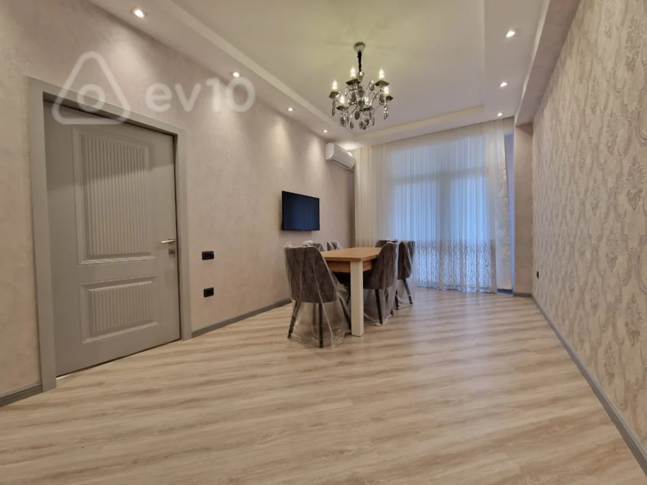 Kirayə verilir 2 otaqlı yeni tikili 75 m²