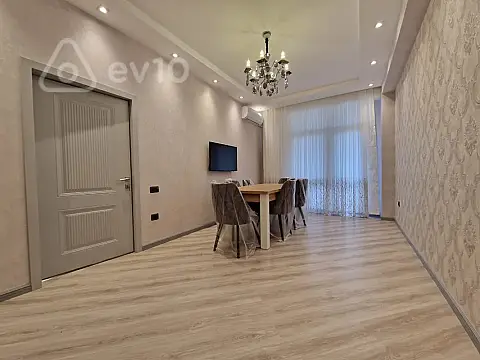Kirayə verilir 2 otaqlı yeni tikili 75 m²