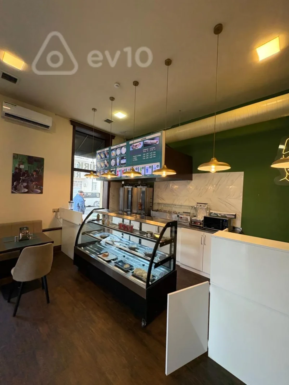 Kirayə verilir mənzil 170 m²