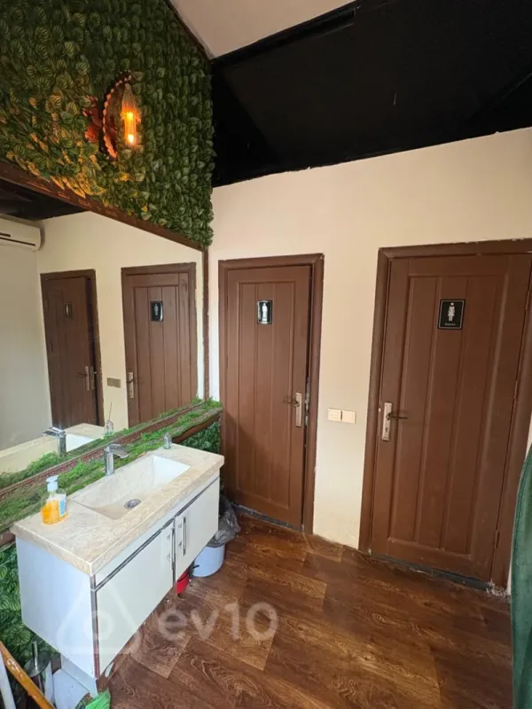 Kirayə verilir mənzil 170 m²