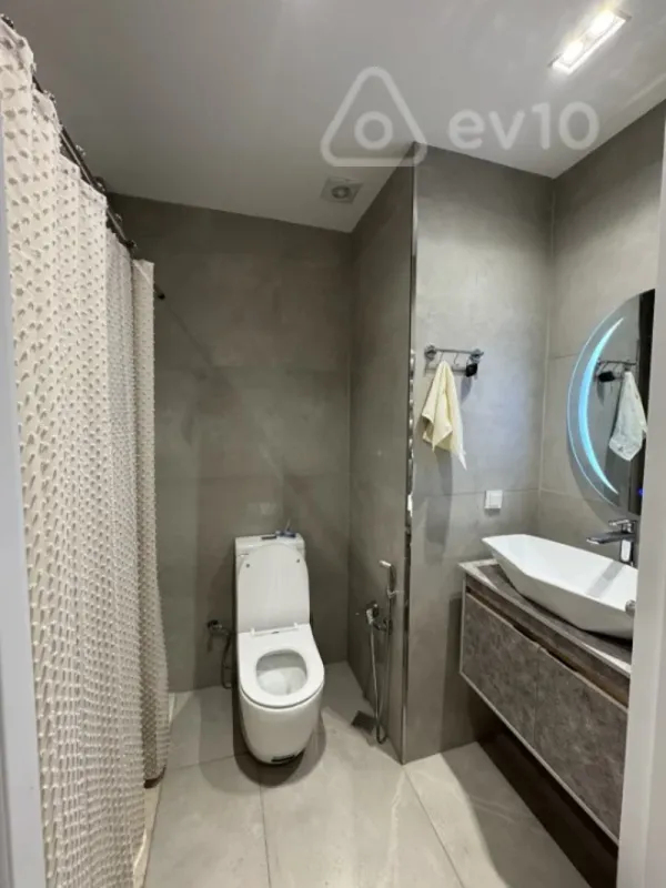 Kirayə verilir 2 otaqlı yeni tikili 60 m²