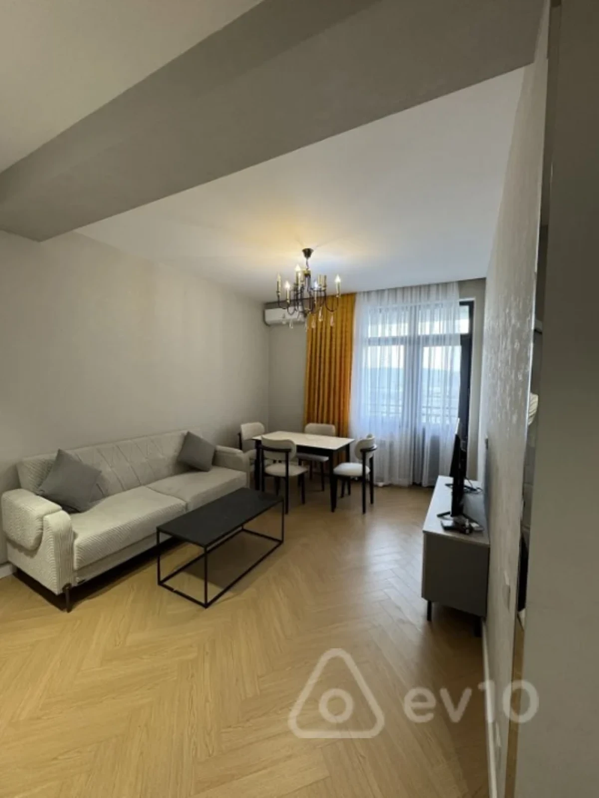 Kirayə verilir 2 otaqlı yeni tikili 60 m²