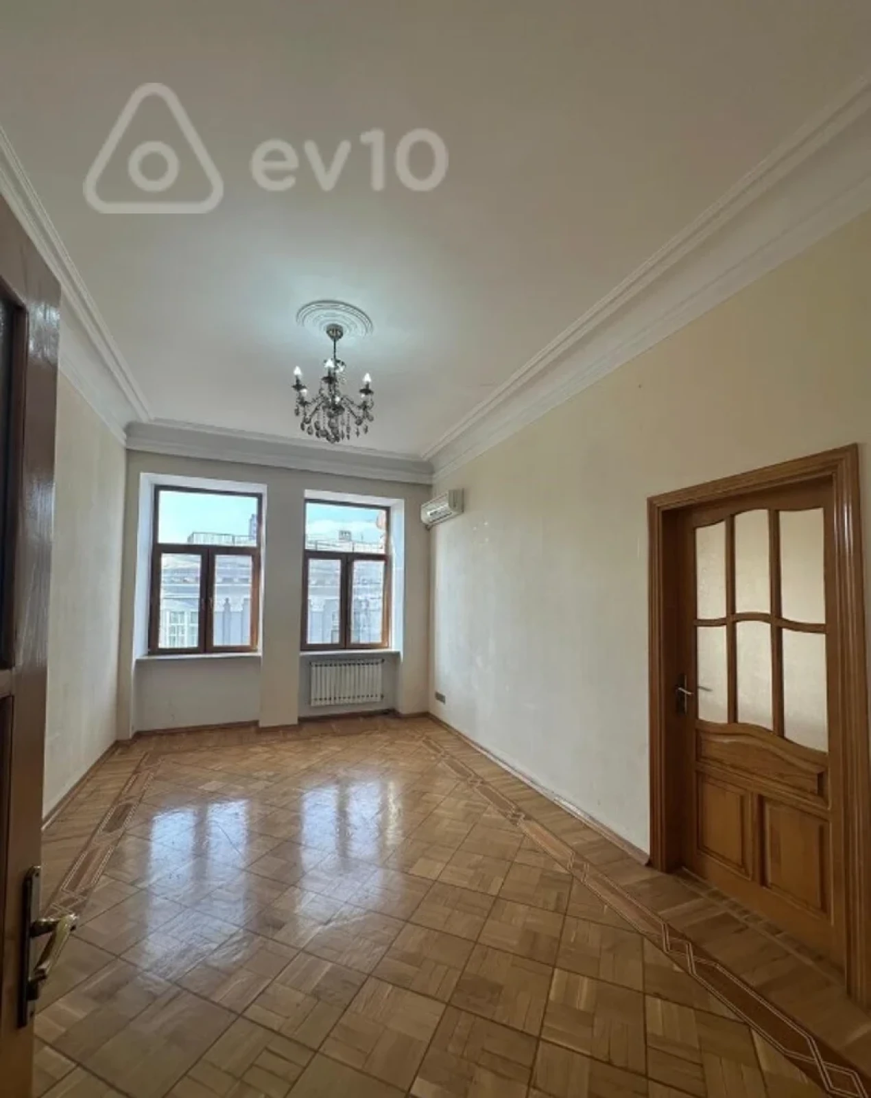 Kirayə verilir mənzil 320 m²