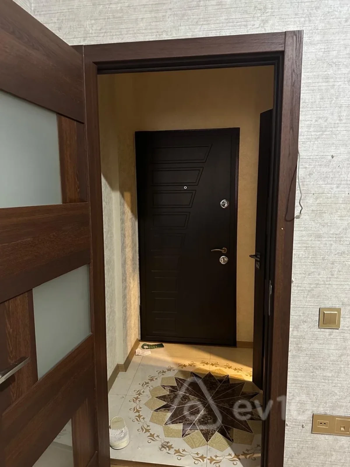 Kirayə verilir 1 otaqlı yeni tikili 30 m²