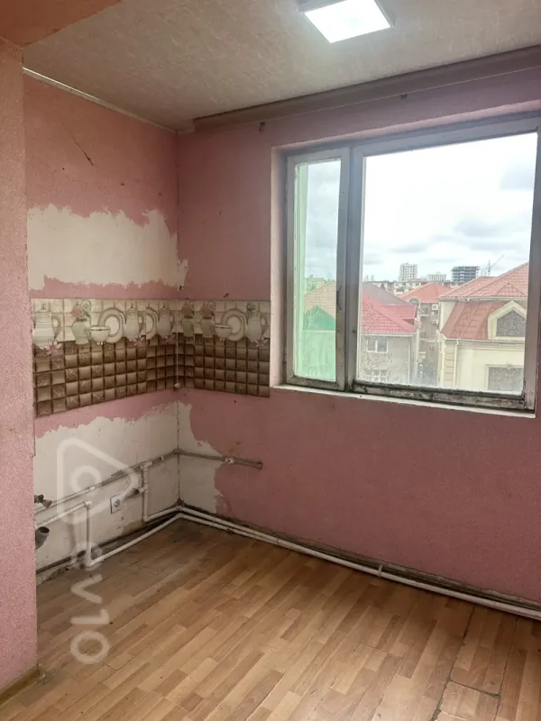 Satılır 4 otaqlı köhnə tikili 130 m²