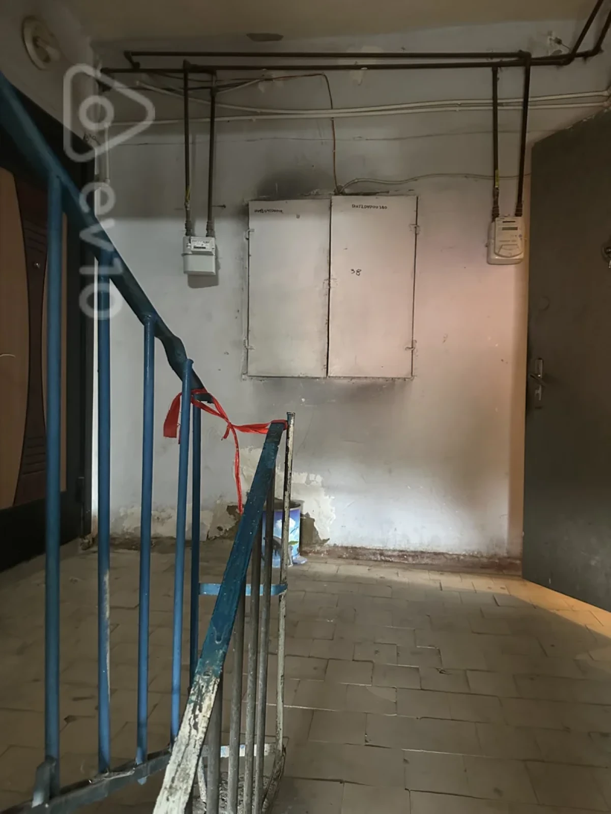 Satılır 4 otaqlı köhnə tikili 130 m²
