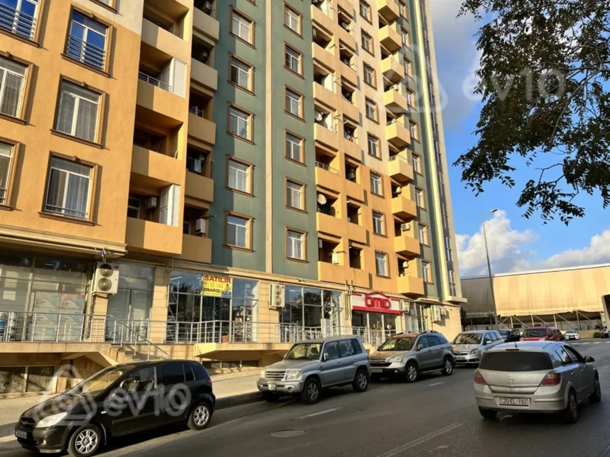 Satılır 2 otaqlı yeni tikili 78.5 m²