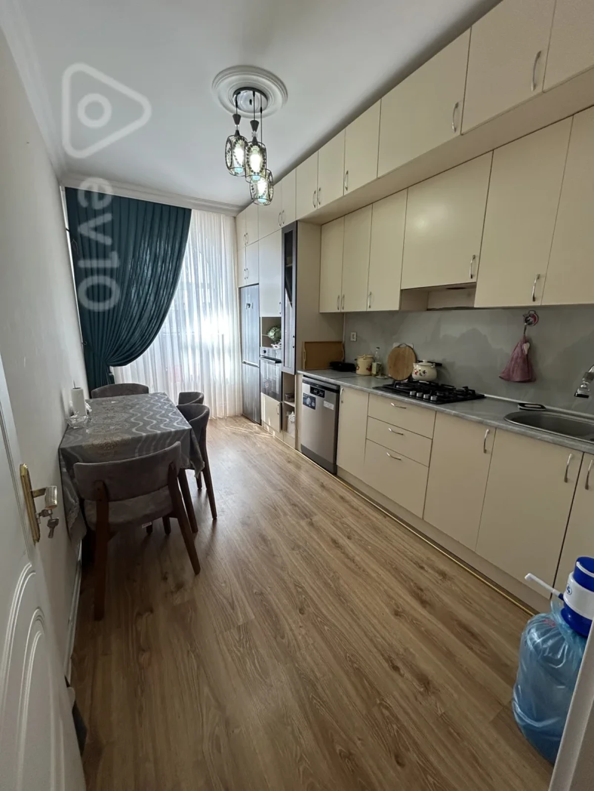 Satılır 2 otaqlı yeni tikili 78.5 m²