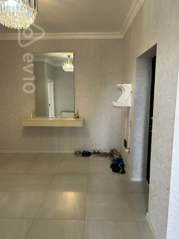 Satılır 2 otaqlı yeni tikili 78.5 m²