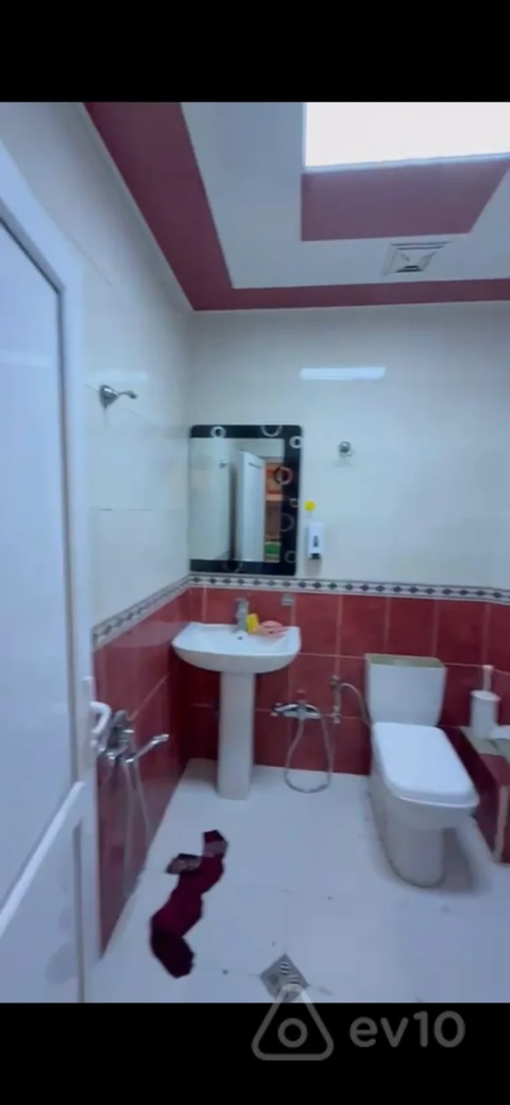 Kirayə verilir 2 otaqlı yeni tikili 52 m²