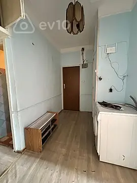 Satılır 3 otaqlı köhnə tikili 85 m²