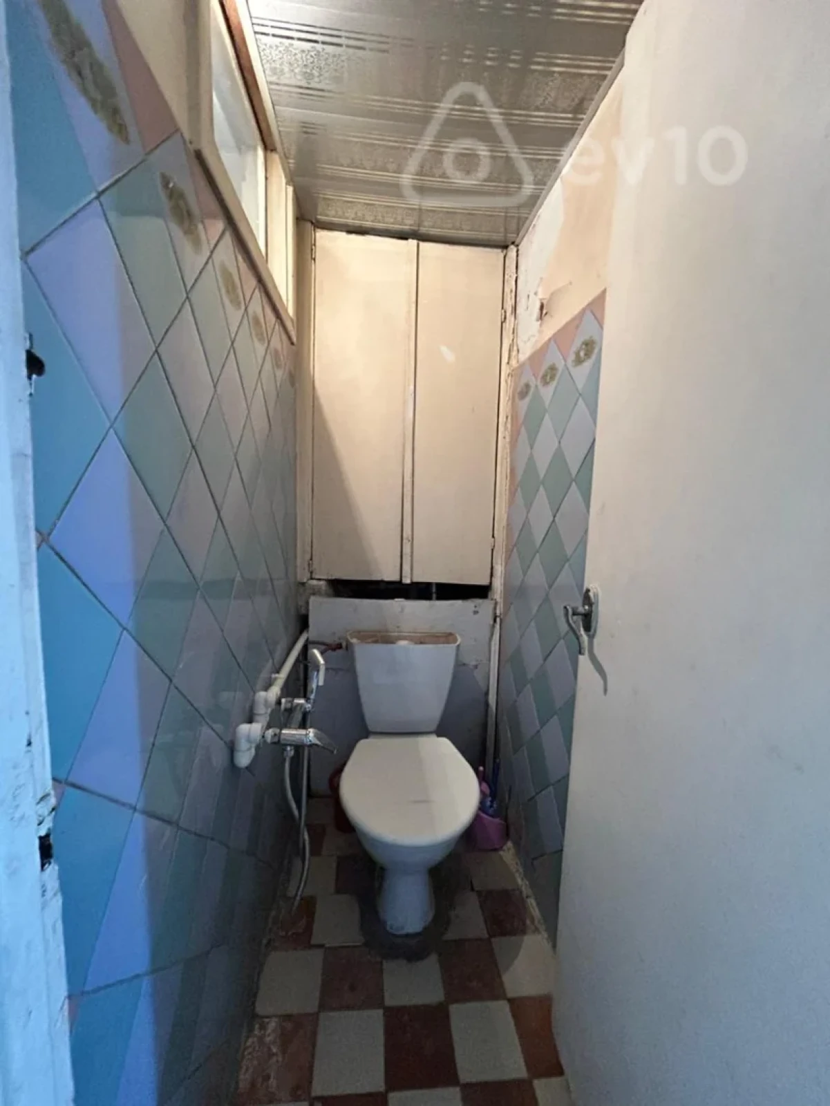 Satılır 3 otaqlı köhnə tikili 85 m²