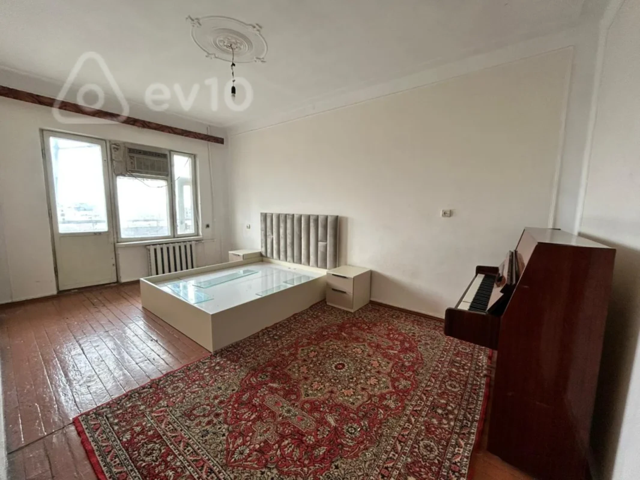 Satılır 3 otaqlı köhnə tikili 85 m²