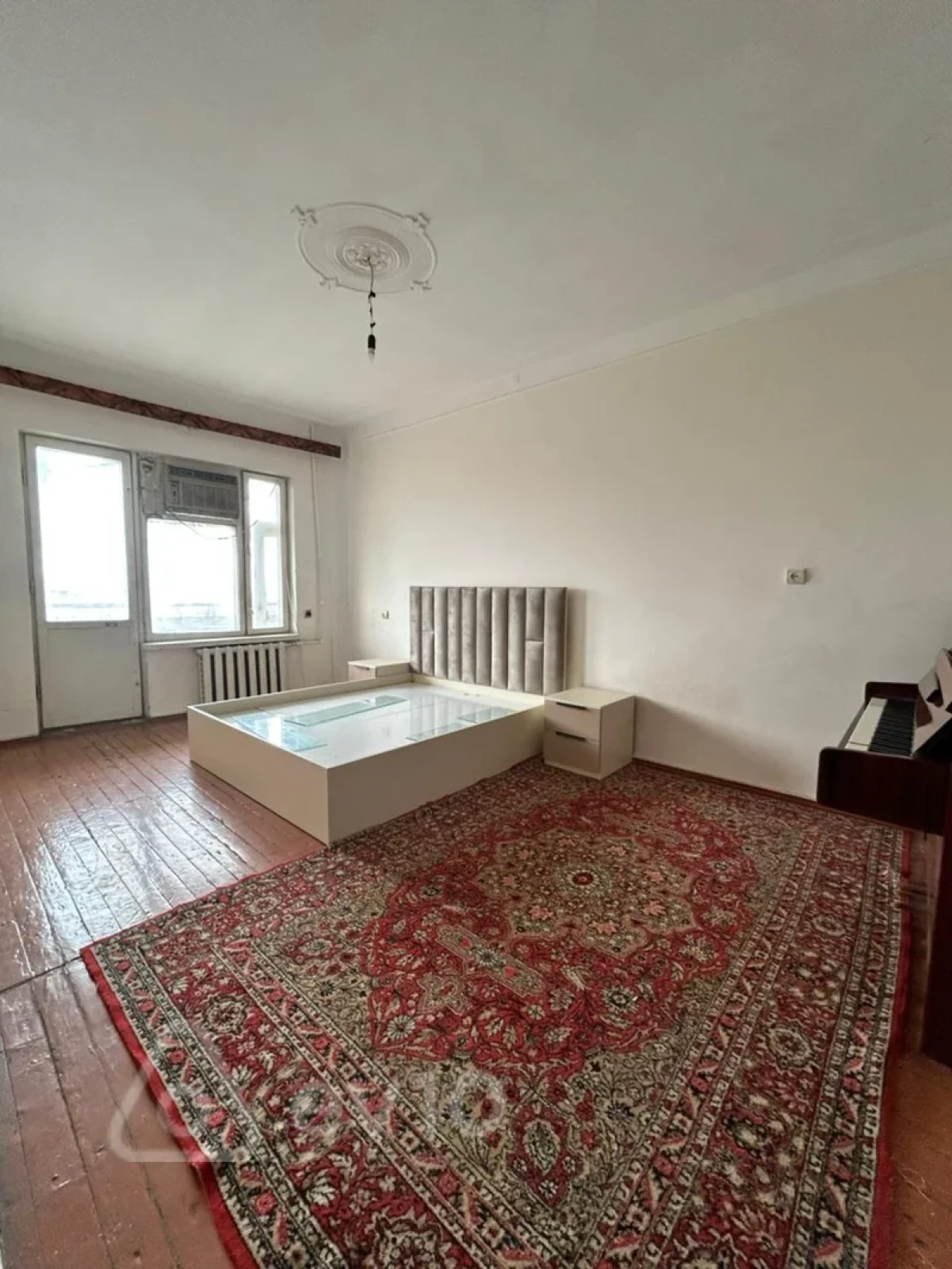 Satılır 3 otaqlı köhnə tikili 85 m²