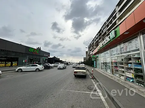 Satılır 3 otaqlı köhnə tikili 85 m²