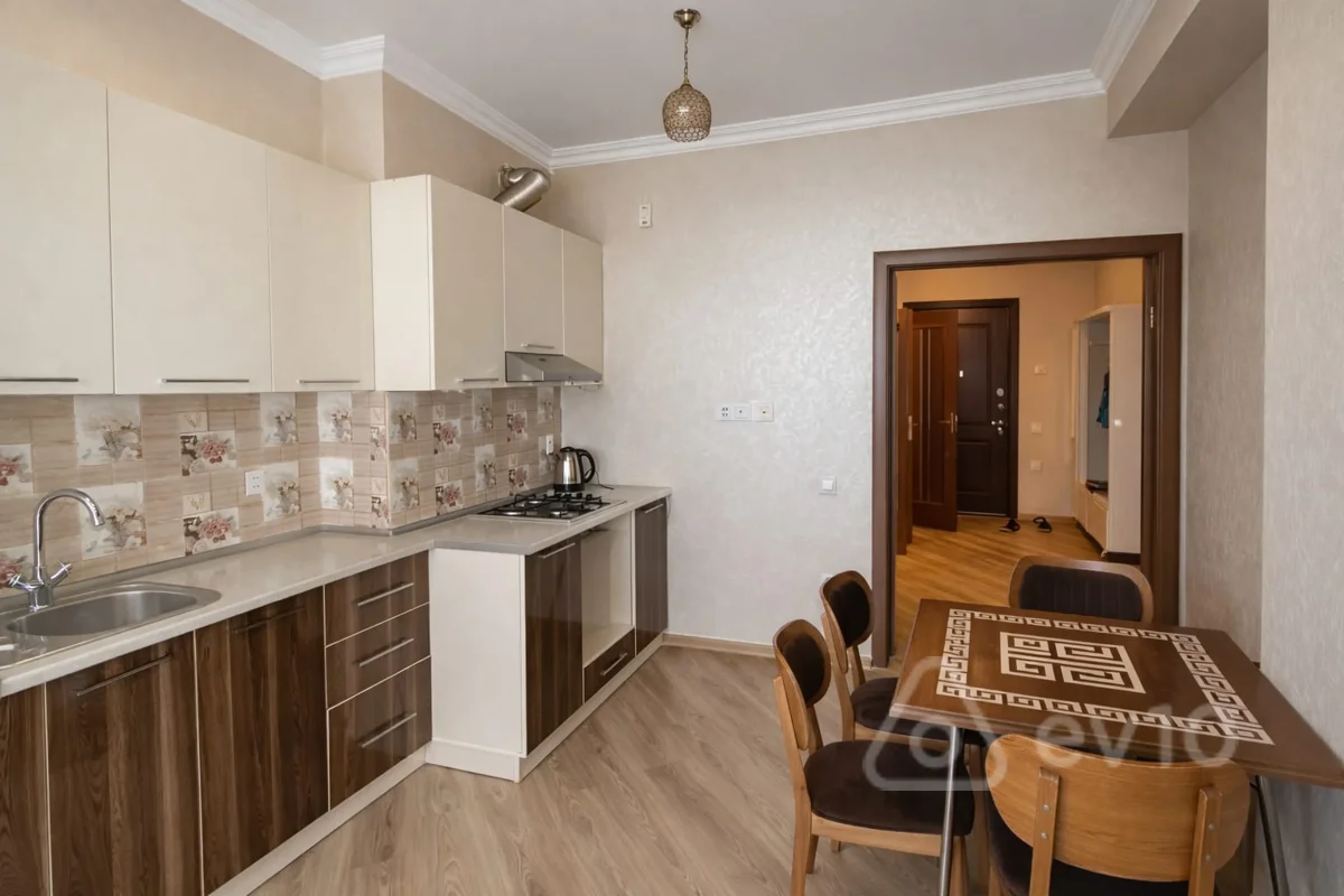 Kirayə verilir 2 otaqlı yeni tikili 80 m²