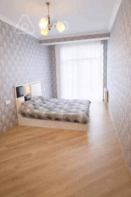 Kirayə verilir 2 otaqlı yeni tikili 80 m²