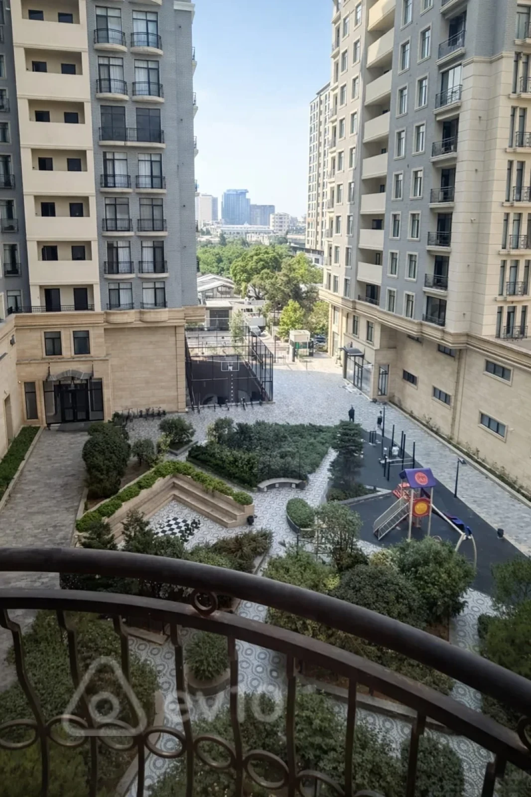 Kirayə verilir 2 otaqlı yeni tikili 80 m²