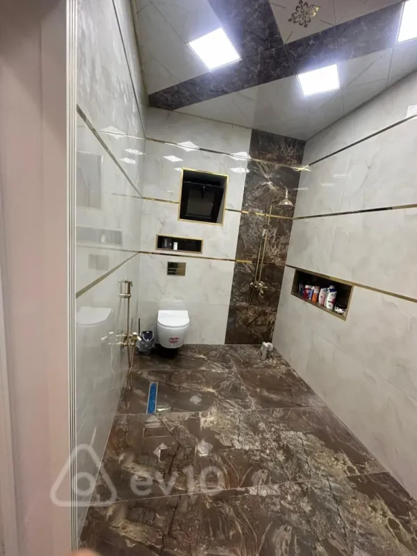 Satılır 7 otaqlı həyət evi 450 m²