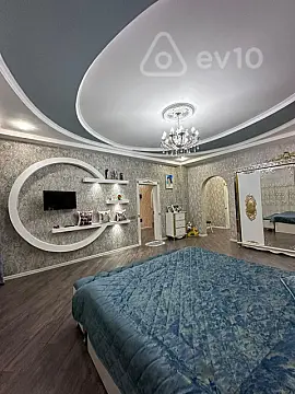Satılır 7 otaqlı həyət evi 450 m²