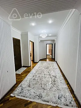 Kirayə verilir 3 otaqlı yeni tikili 120 m²