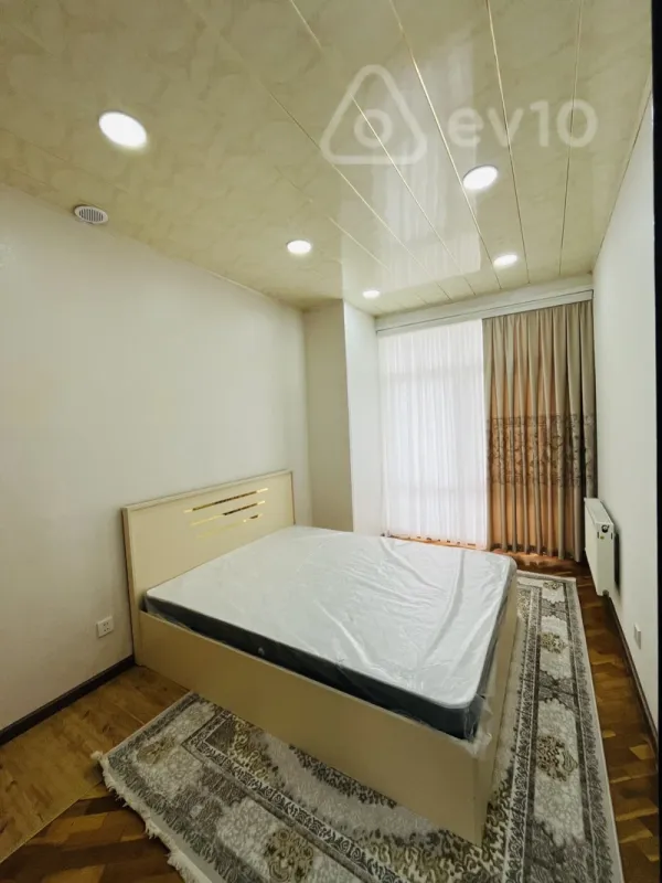 Kirayə verilir 3 otaqlı yeni tikili 120 m²