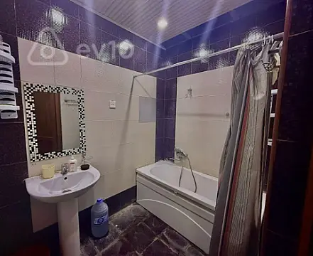 Kirayə verilir 3 otaqlı yeni tikili 90 m²