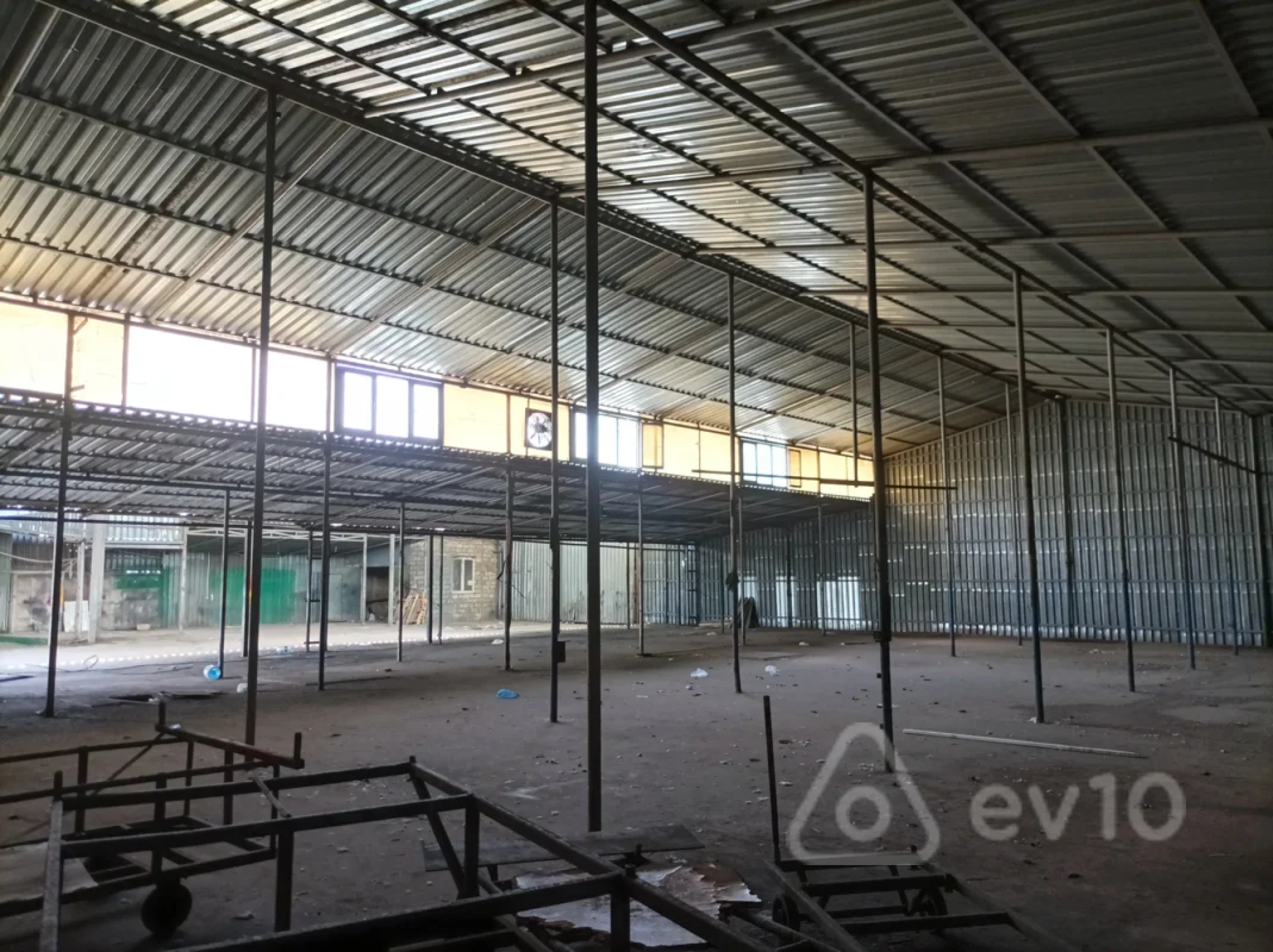 Kirayə verilir mənzil 500 m²