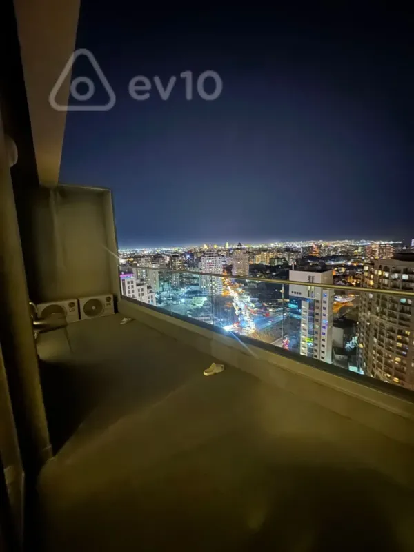 Kirayə verilir 3 otaqlı yeni tikili 150 m²