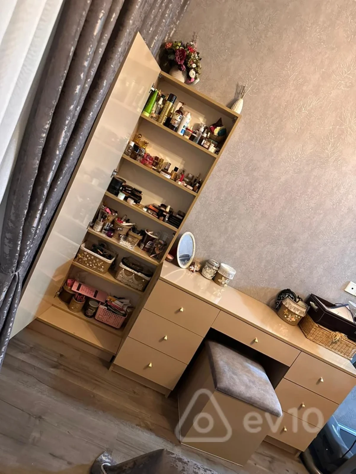 Satılır 3 otaqlı yeni tikili 107 m²