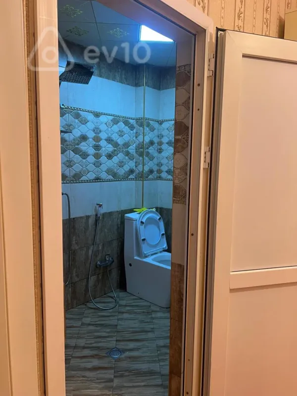 Kirayə verilir 2 otaqlı yeni tikili 70 m²