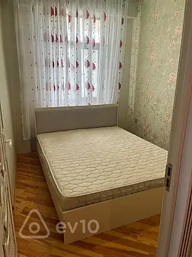 Kirayə verilir 2 otaqlı yeni tikili 70 m²