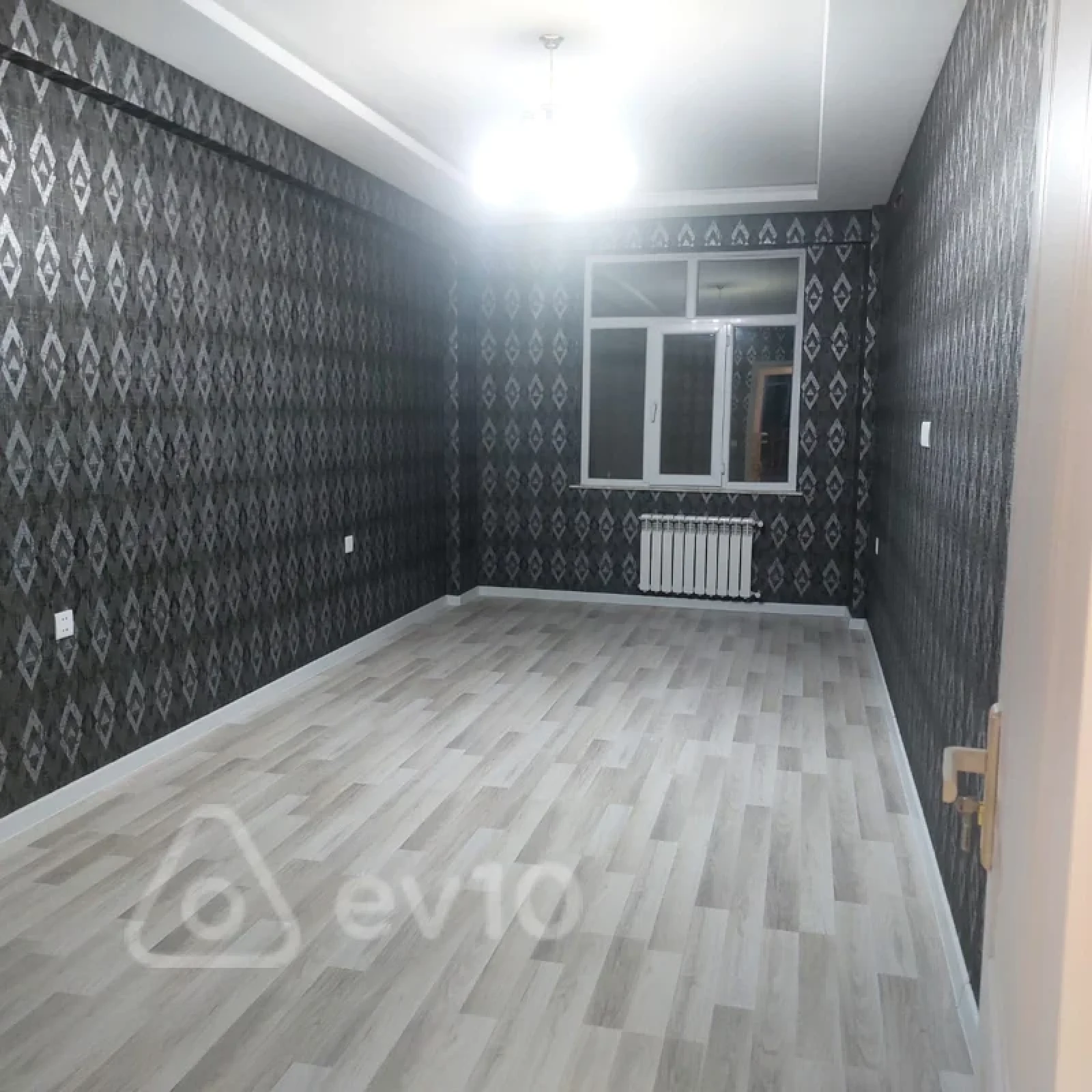 Kirayə verilir 3 otaqlı yeni tikili 130 m²