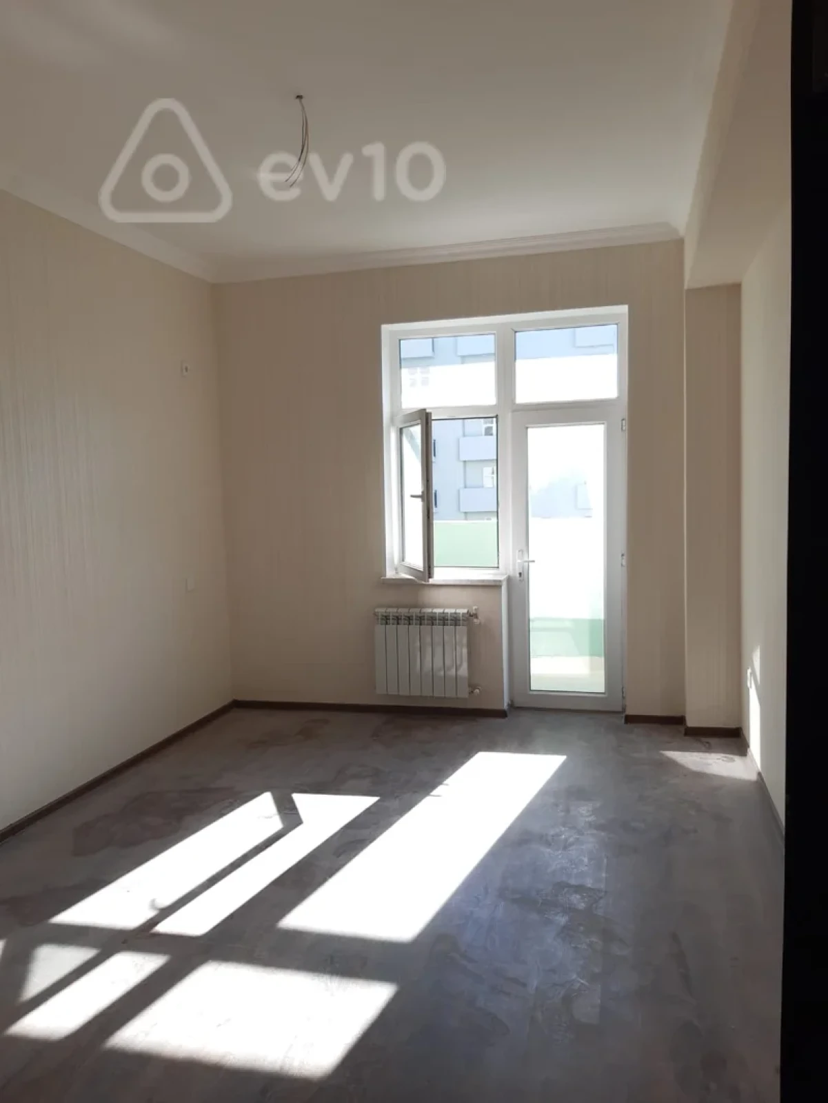 Satılır 3 otaqlı yeni tikili 75 m²