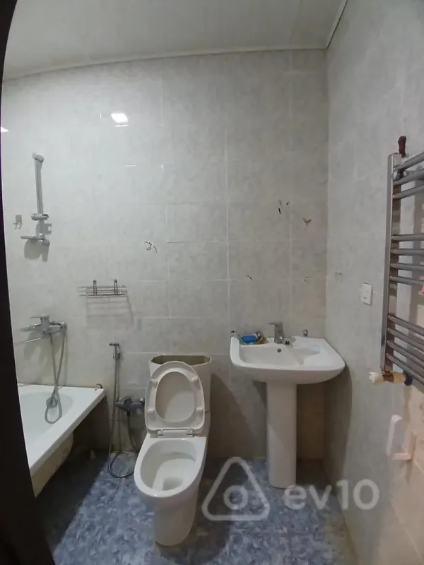 Satılır 3 otaqlı yeni tikili 75 m²