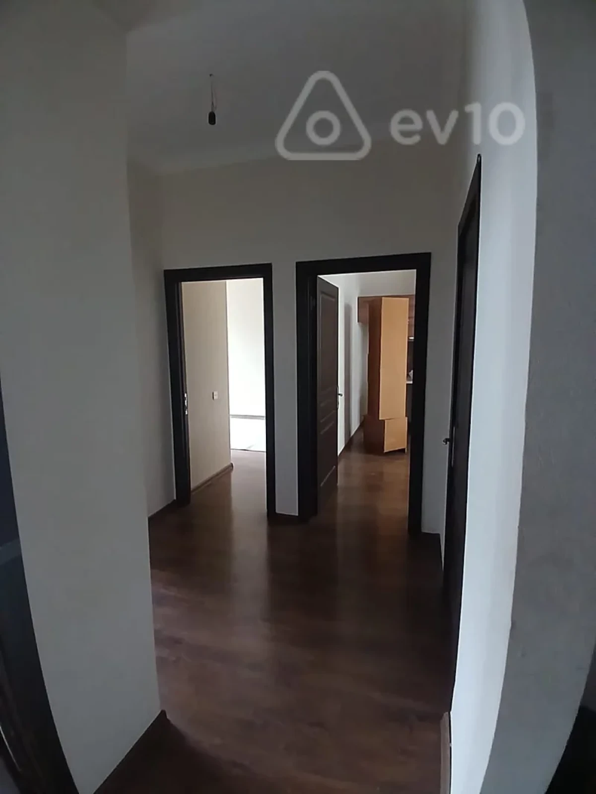 Satılır 3 otaqlı yeni tikili 75 m²